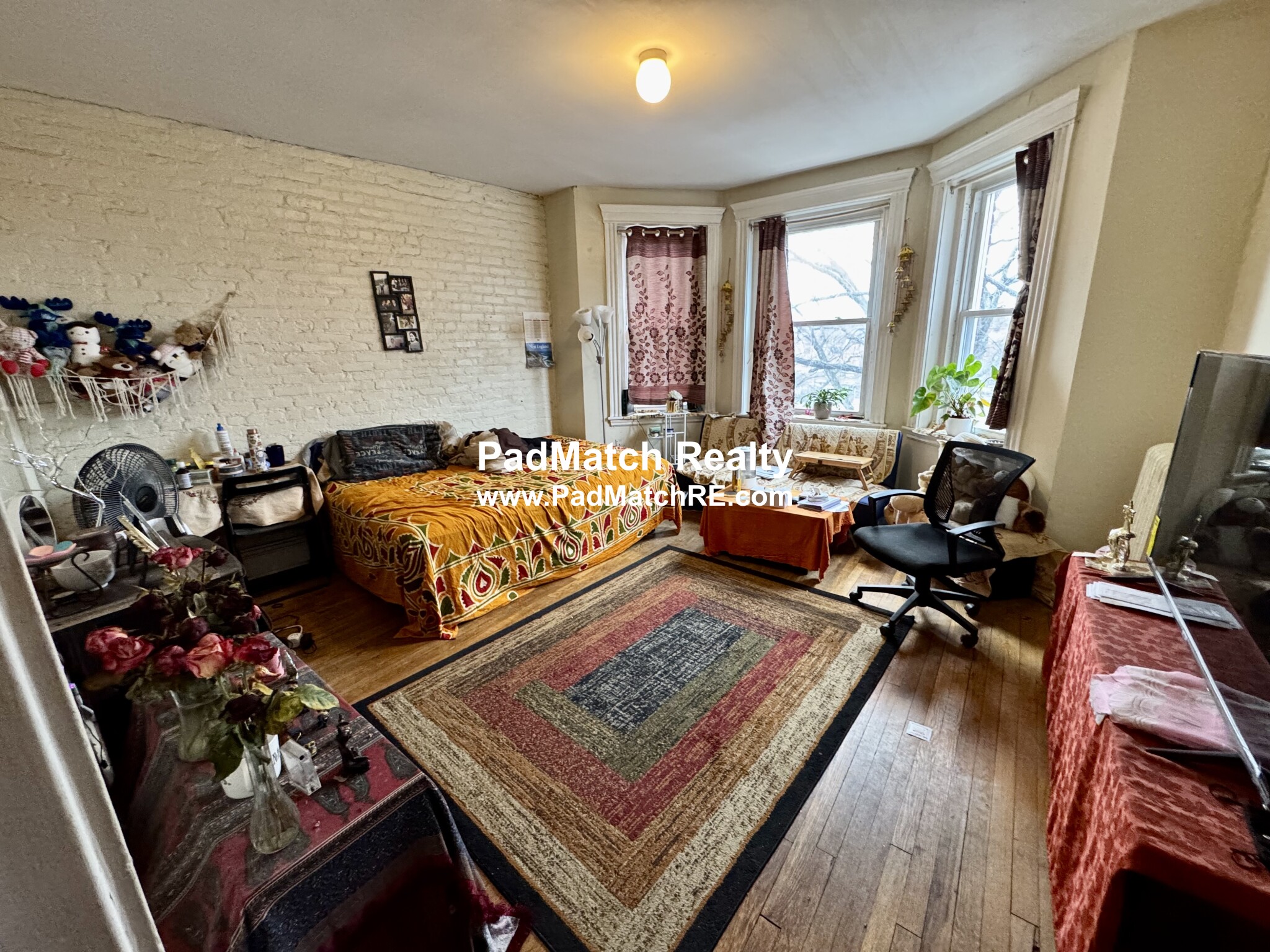 368 Riverway, Mission Hill