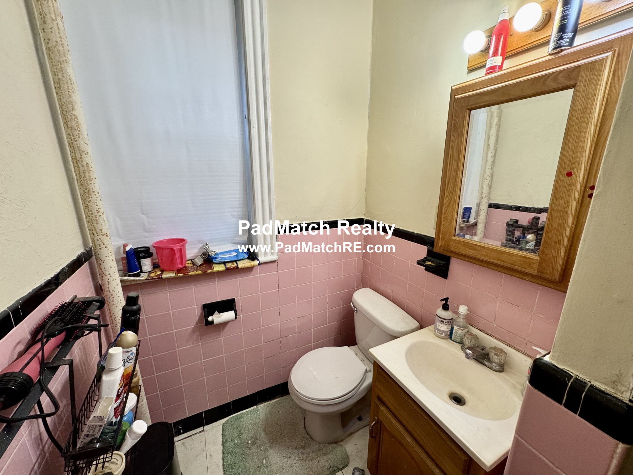 368 Riverway, Mission Hill