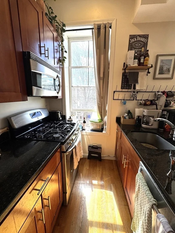 59 Fort Ave, Roxbury