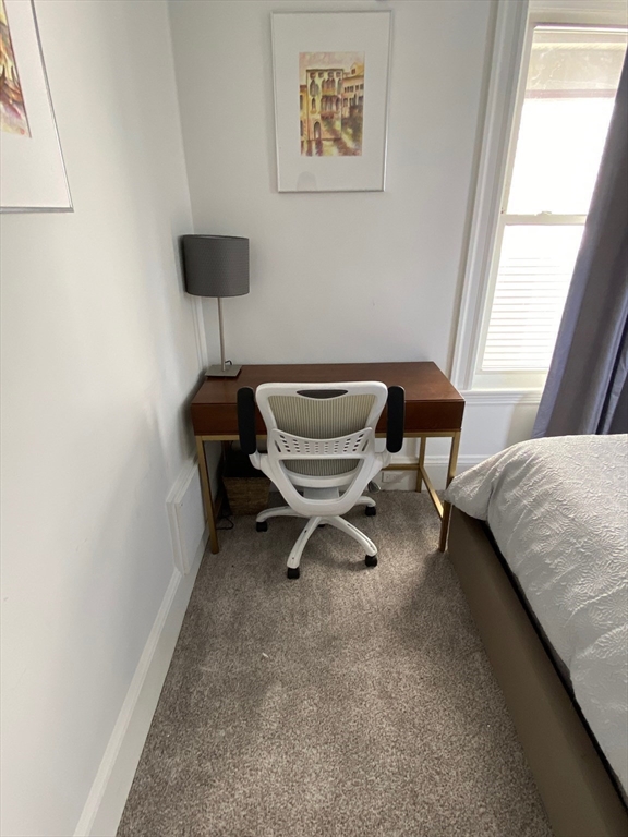 19 Beach Rd, Winthrop