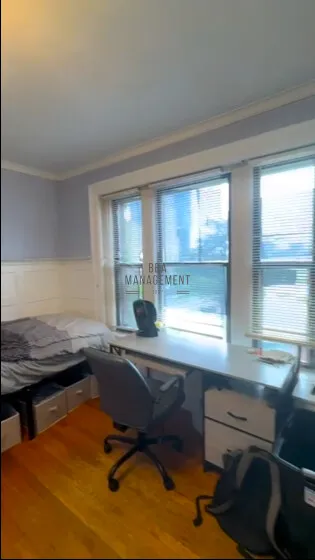 448 Park Dr, Fenway