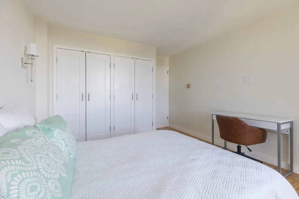 19 Winchester St, Coolidge Corner