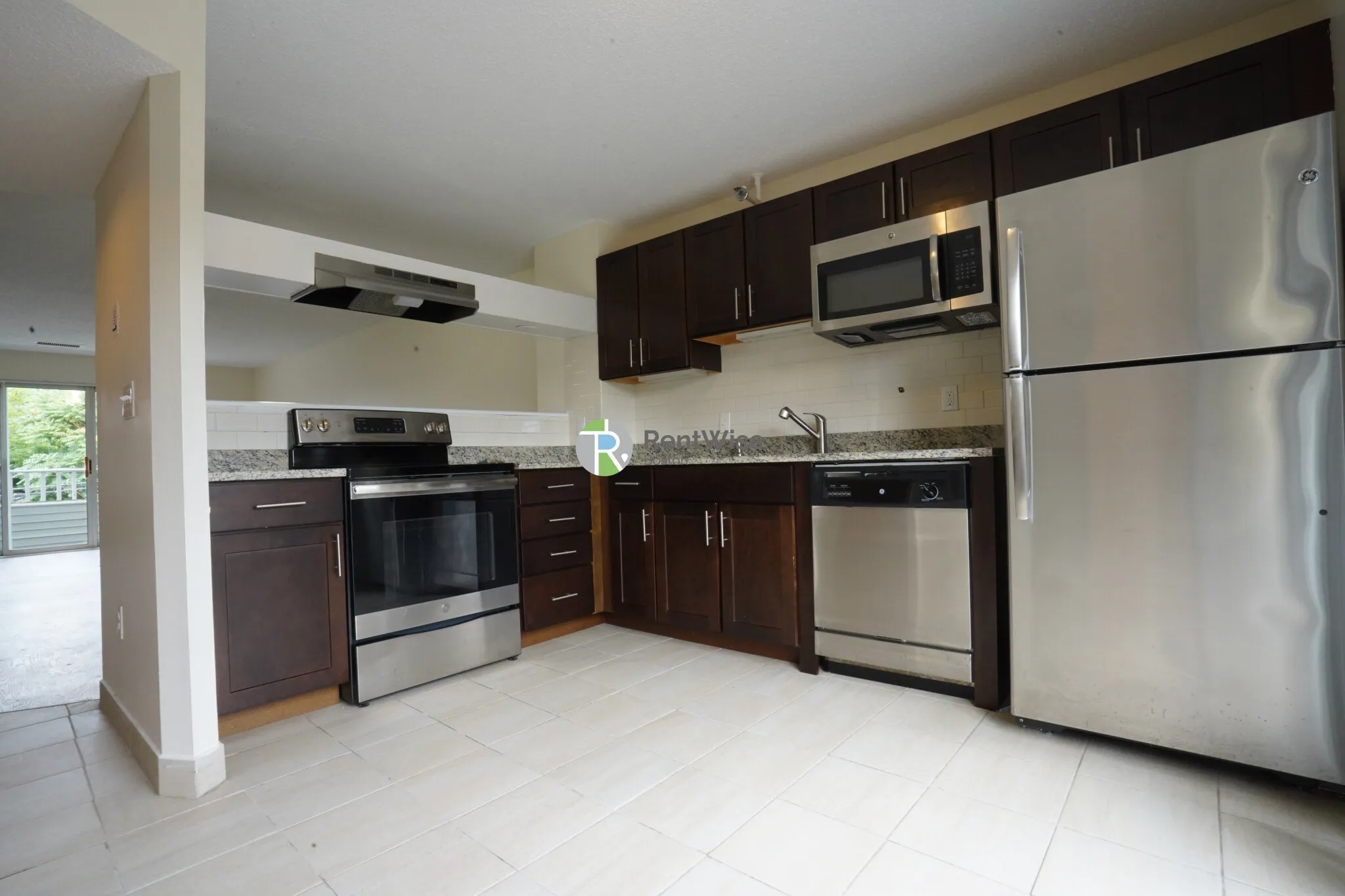 150 North Beacon St, Oak Square