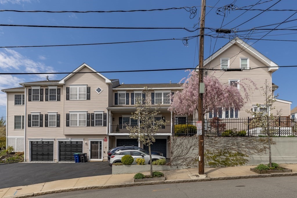 54 Myrtle St, East Somerville