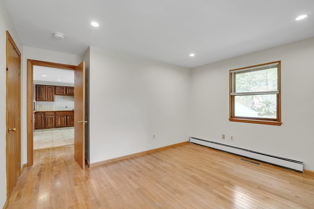 115 Rowe St, Auburndale