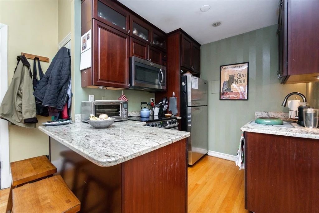 465 Commonwealth Ave, Back Bay
