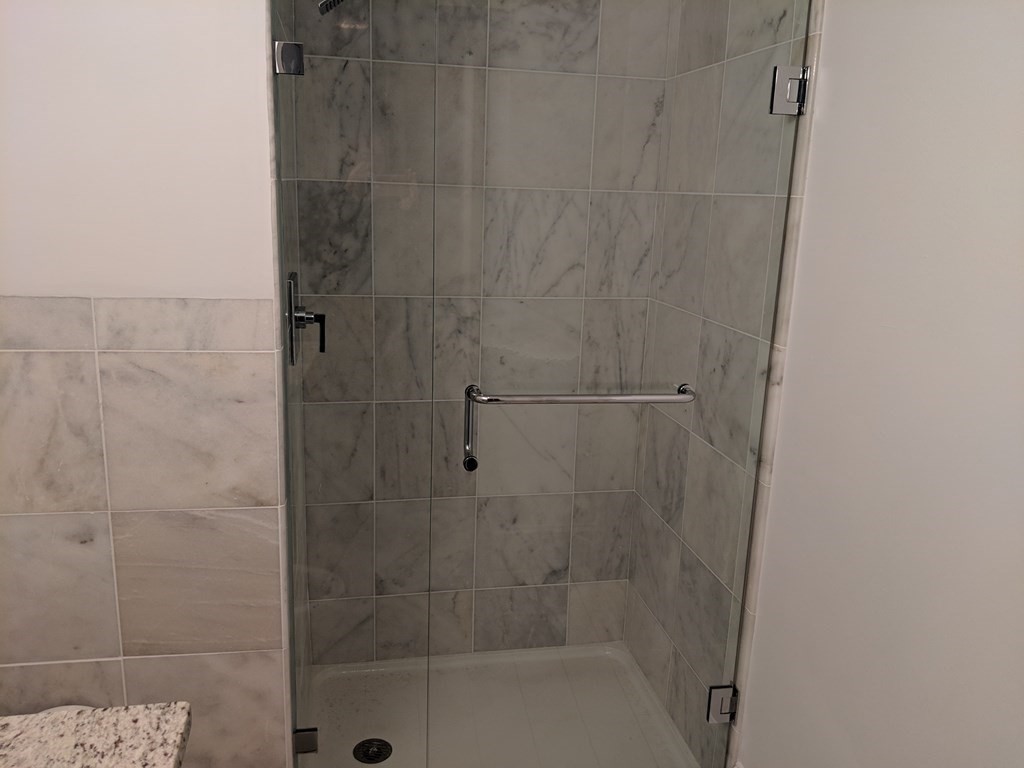 6 Whittier Pl, West End