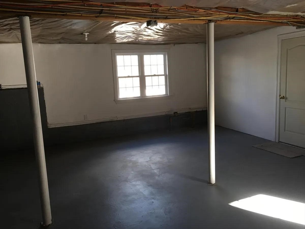 41 Blueberry Hill Rd, Woburn