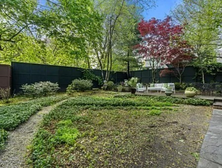 44 High St, Brookline Village