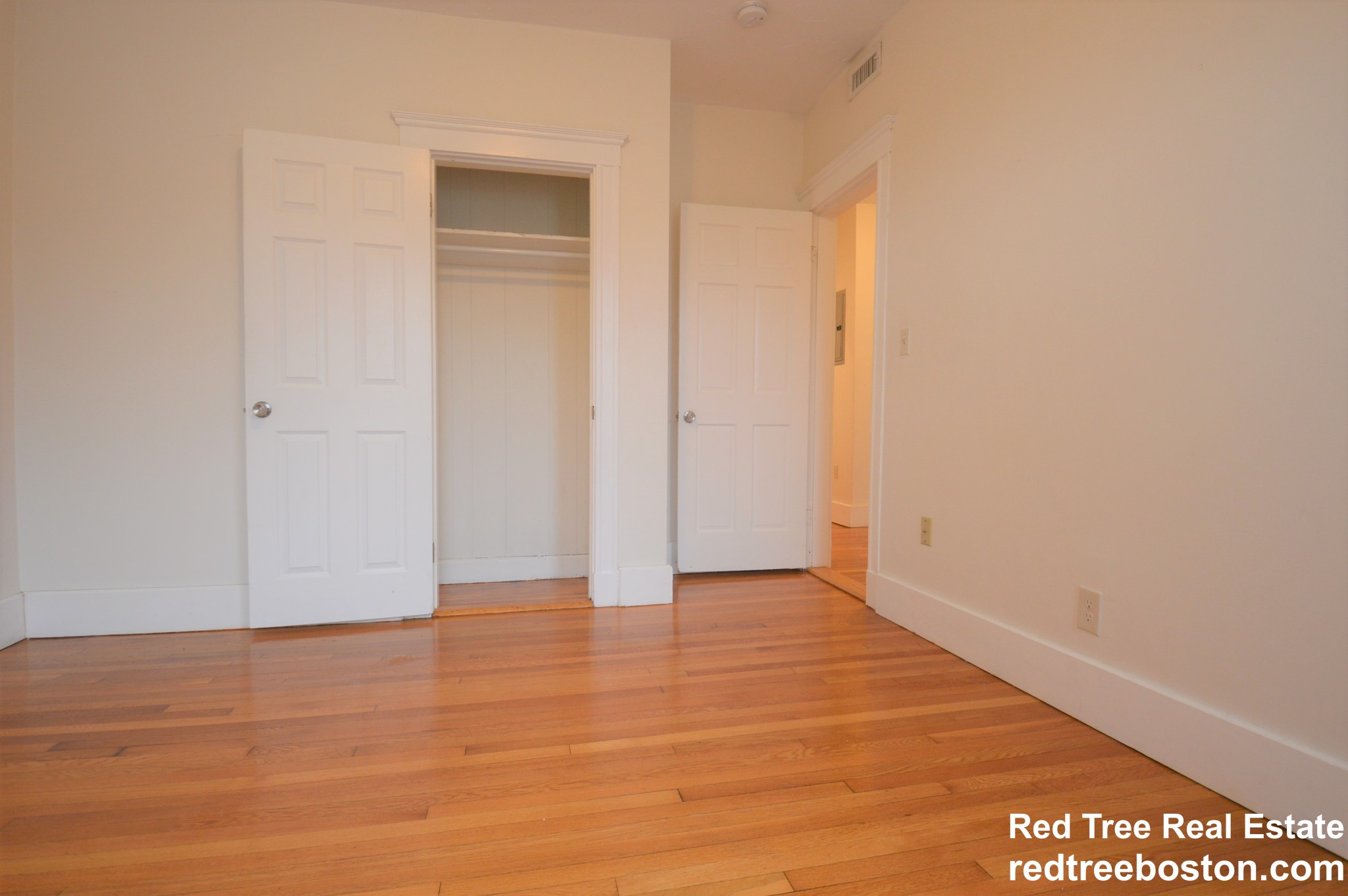 94 Montebello Rd, Jamaica Plain