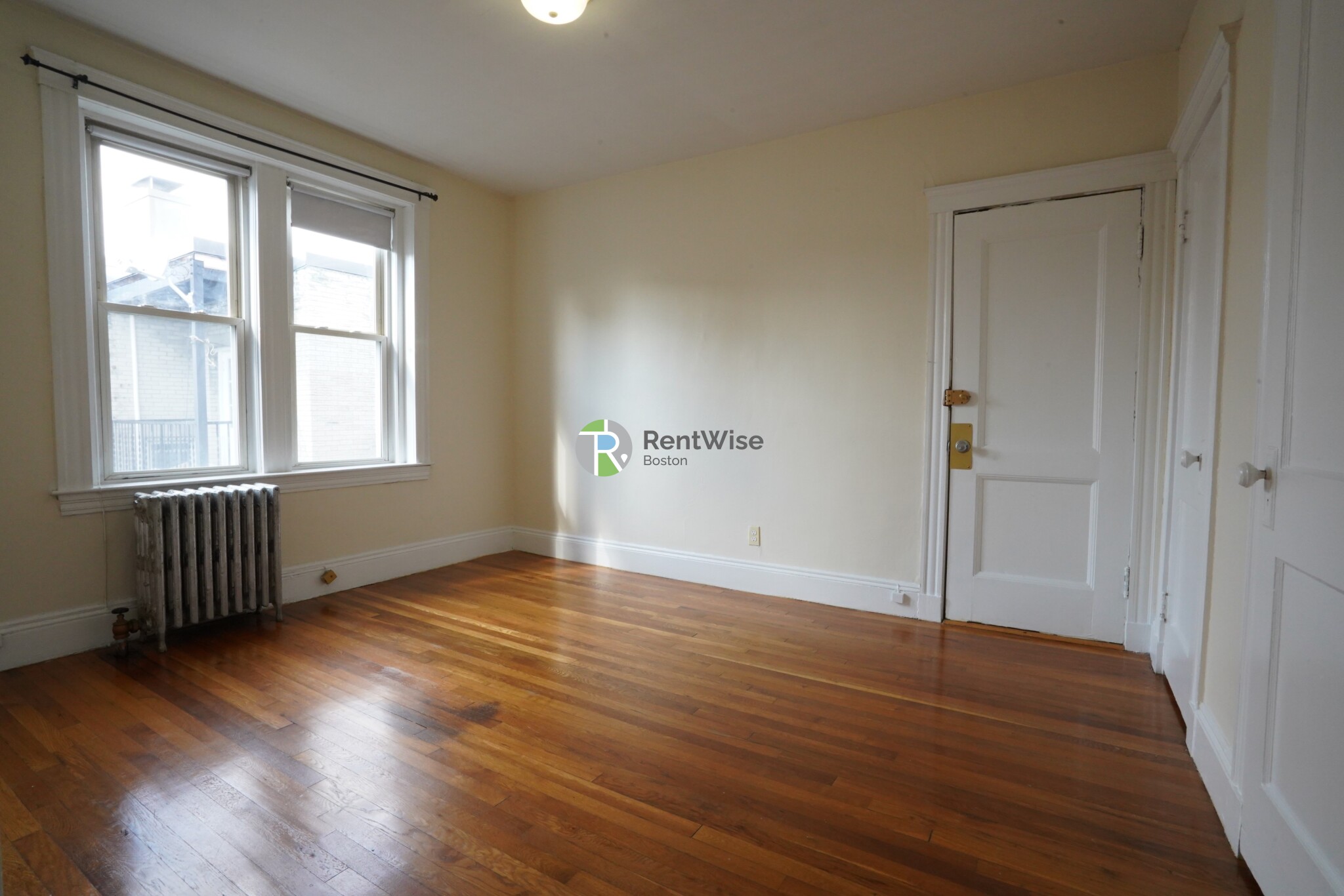 131 Washington St, Brighton