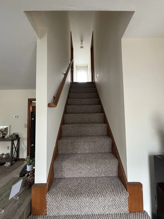 227 Wood St, Hopkinton