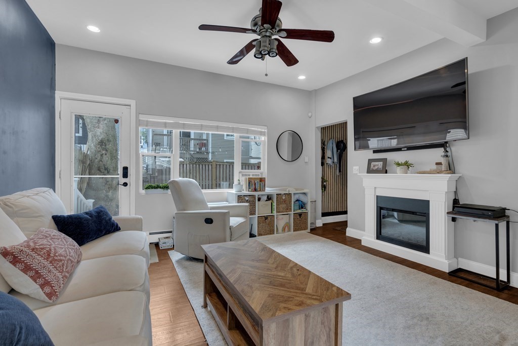 269 Bolton St, South Boston