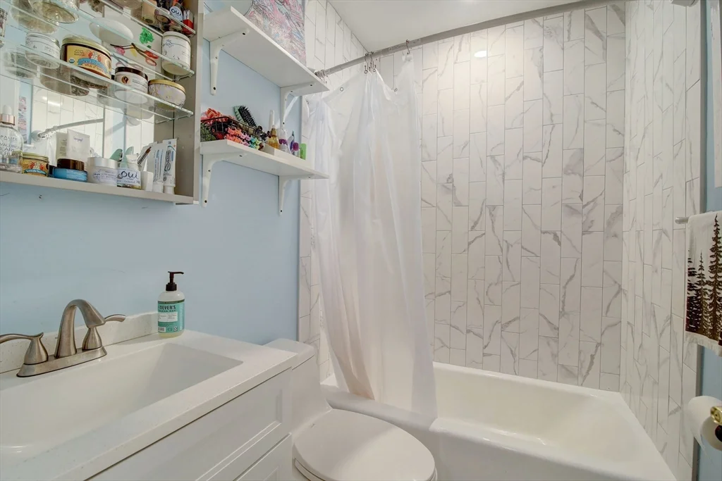 65 Hemenway St, Fenway