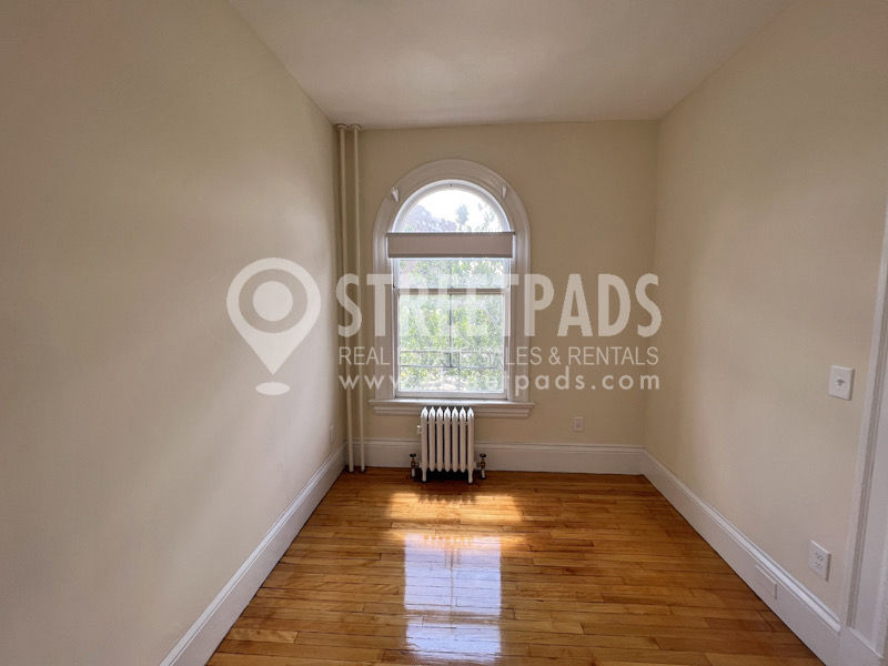 2 Ware St, Mid-Cambridge