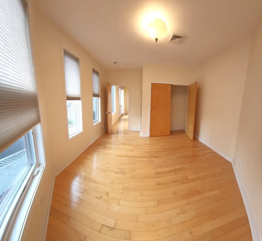 24 Bay State Rd, Cambridge Highlands