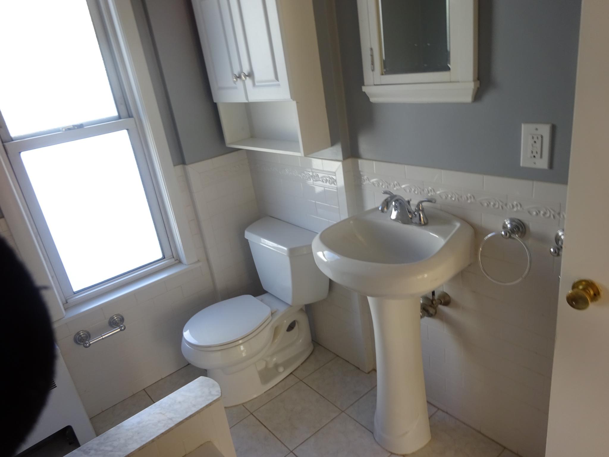 25 Oak Square Ave, Oak Square