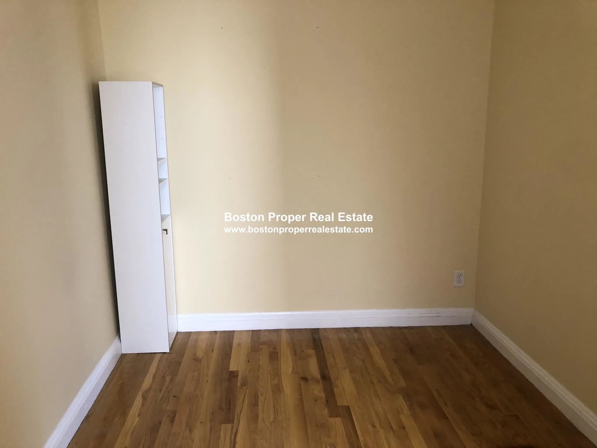 51 Gloucester St, Back Bay