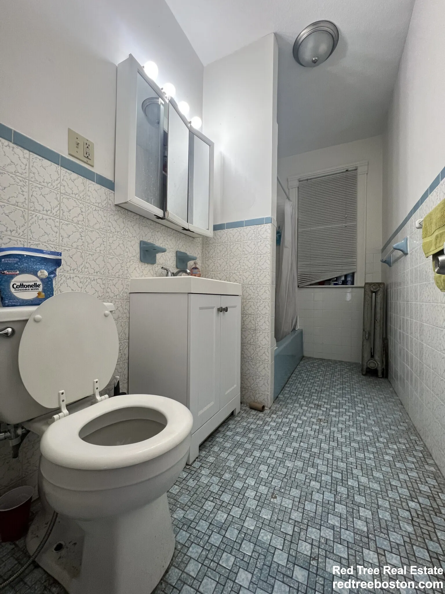 1905 Beacon St, Brookline