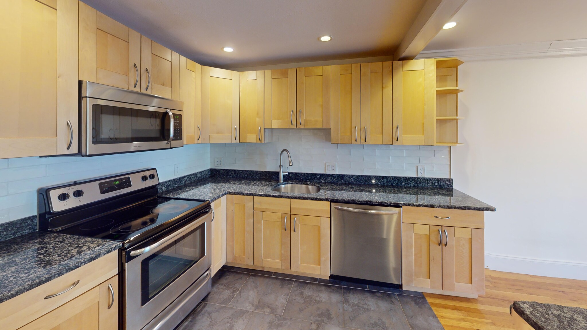 121 Tremont St, Brighton