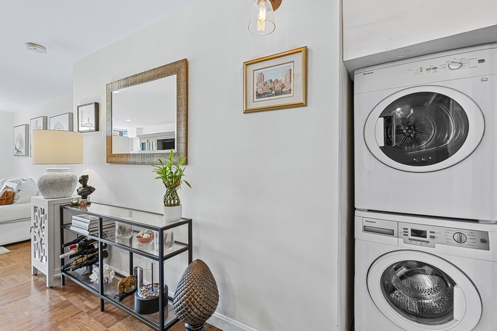 357 Commercial St, Waterfront