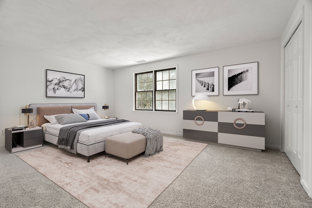 10 Carriage Ct, Merrimac