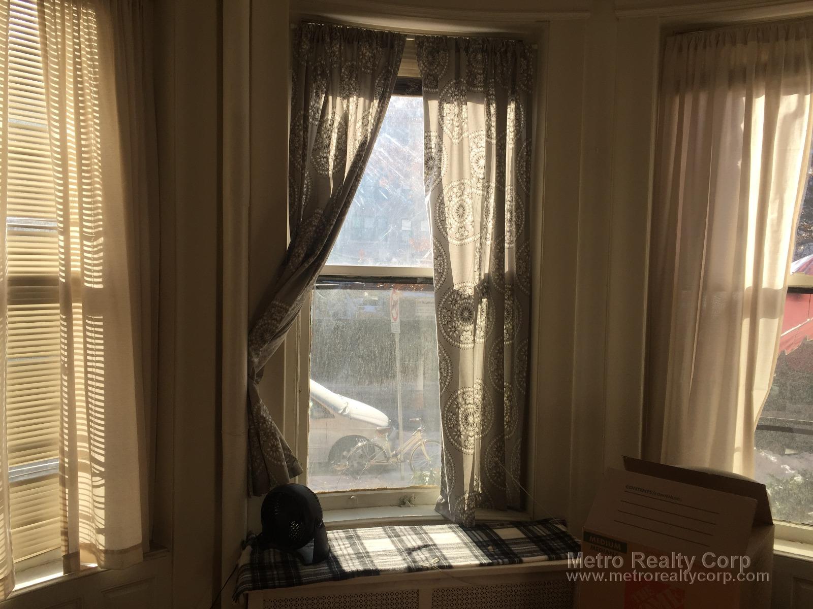 15 Bay State Rd, Fenway