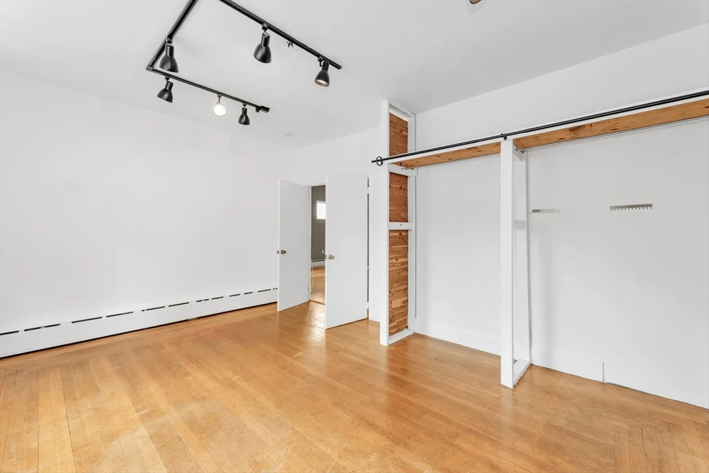 294 South St, Jamaica Plain