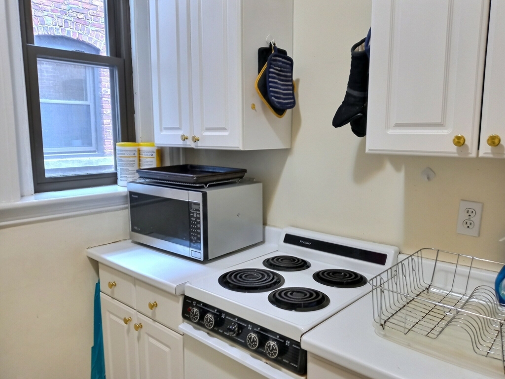 1382 Beacon, Coolidge Corner