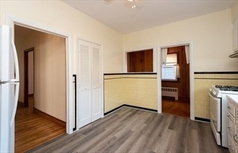 267 Lynn Shore Dr, Diamond District