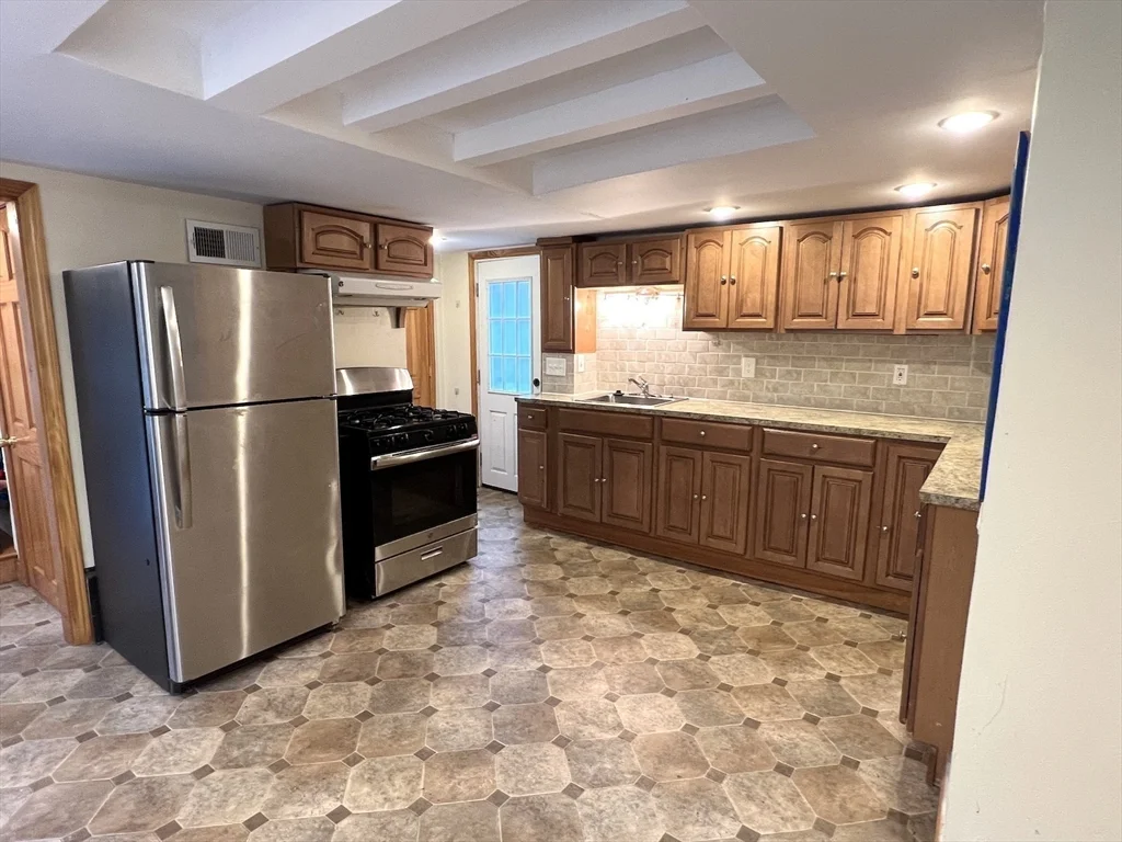 107 Springfield St, Quincy