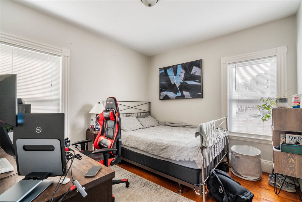 54 Hubbard, Neighborhood Nine