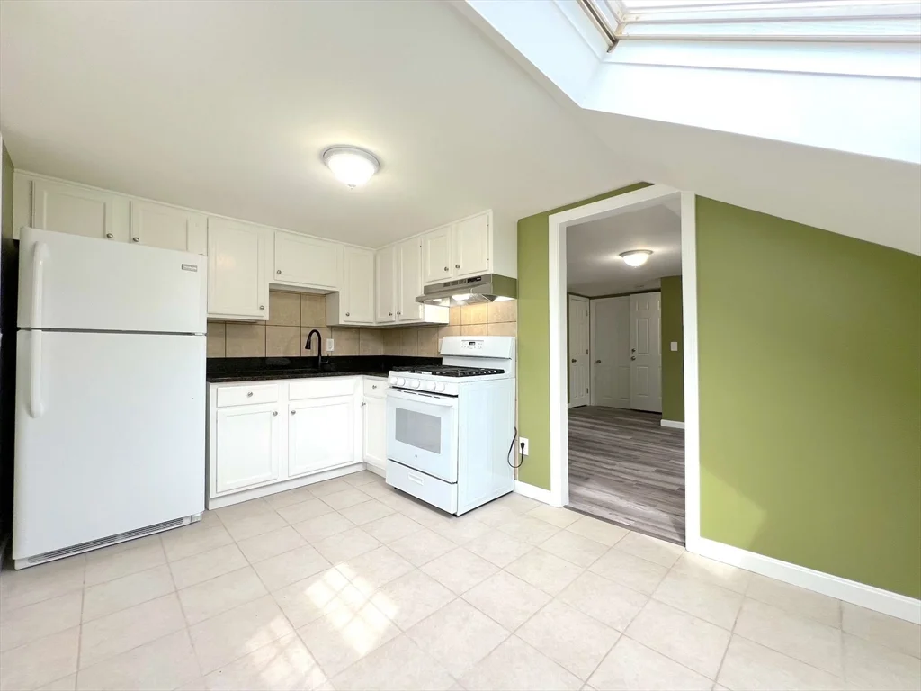 156 Grinnell, New Bedford