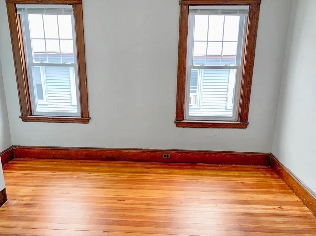 8 Wyvern St, Jamaica Plain