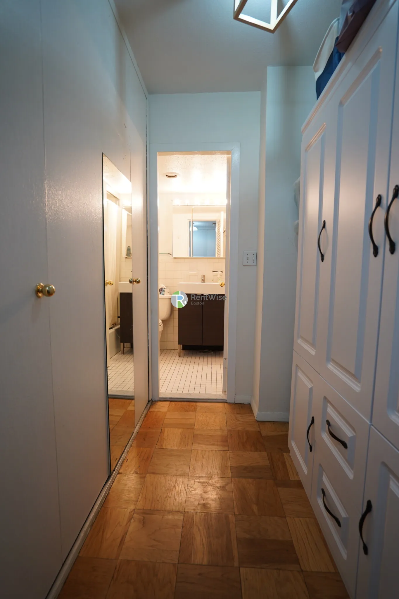 6 Whittier Pl, West End