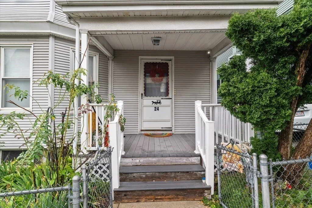 24 Weld Hill St, Jamaica Plain