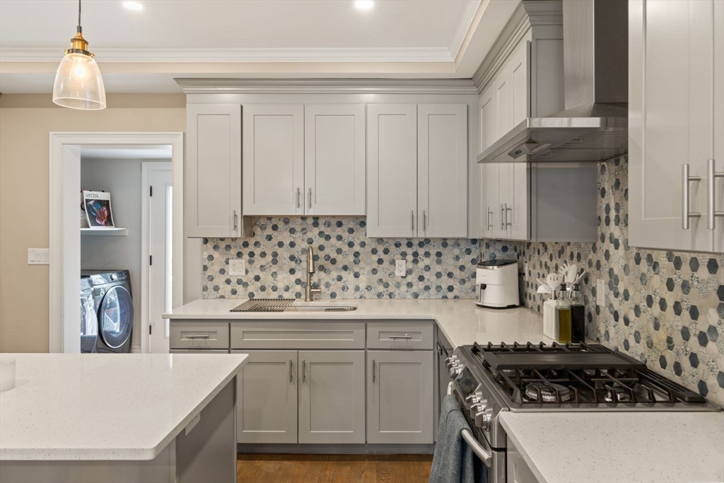 279 Gold St, South Boston