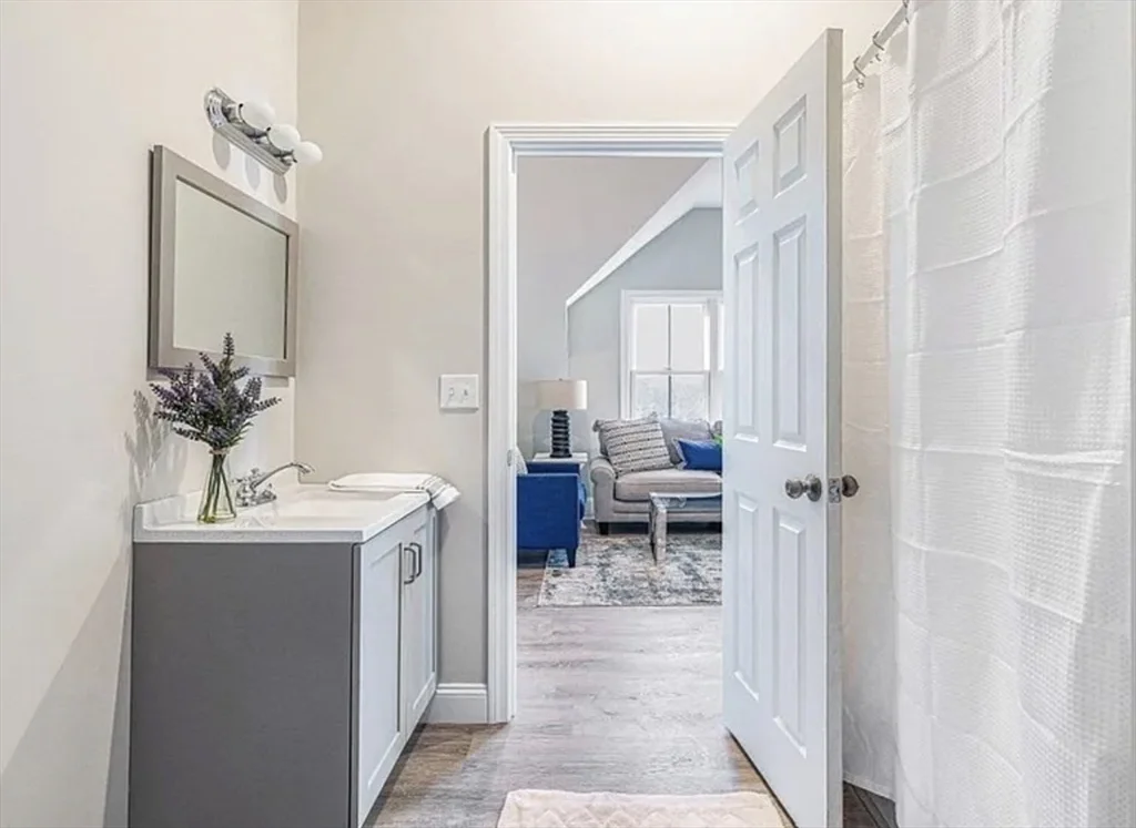 22 Pacific St, Rockland