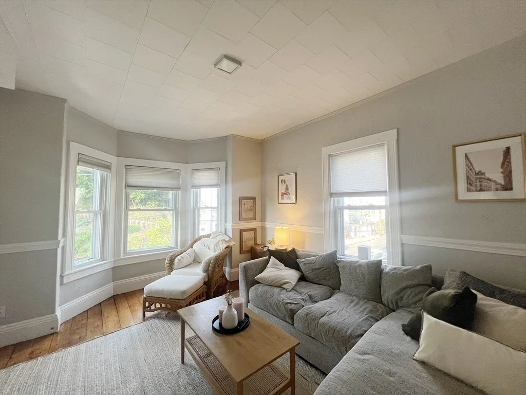 63 Leyden St, East Boston