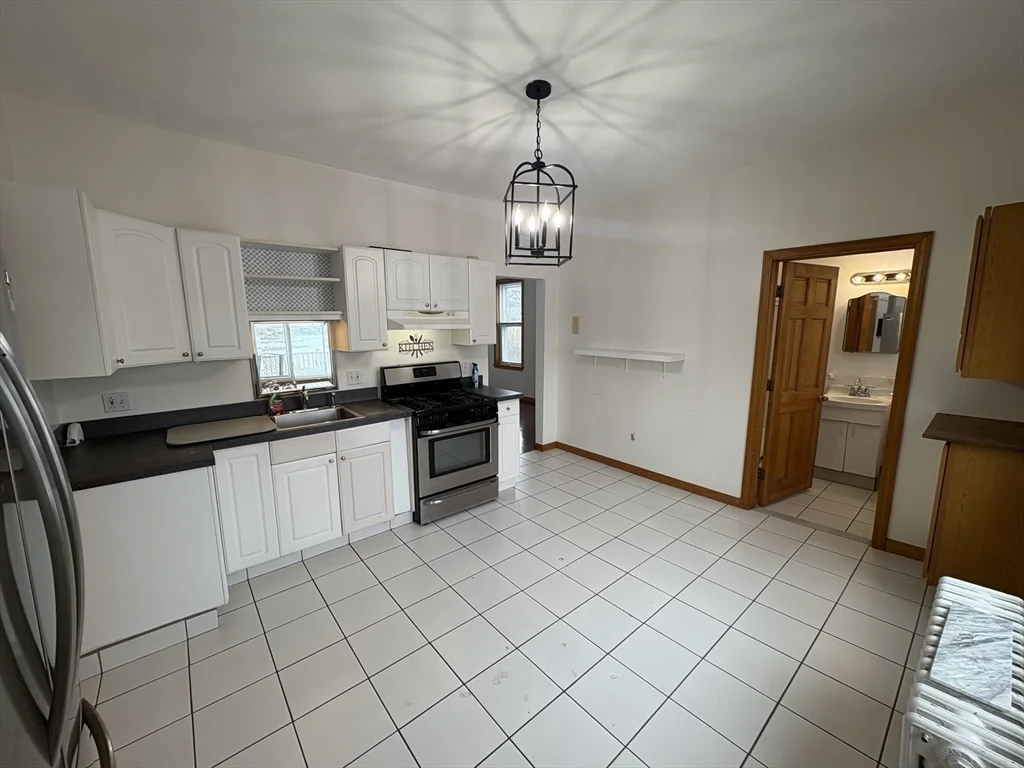 573 Shirley St, Winthrop