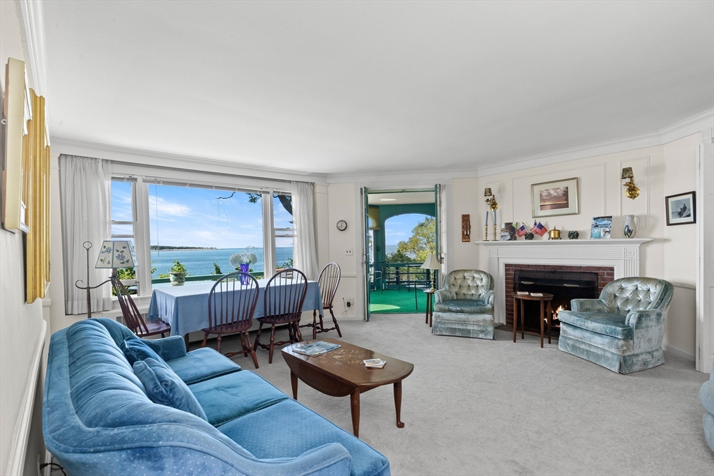 37 Marmion Way, Rockport