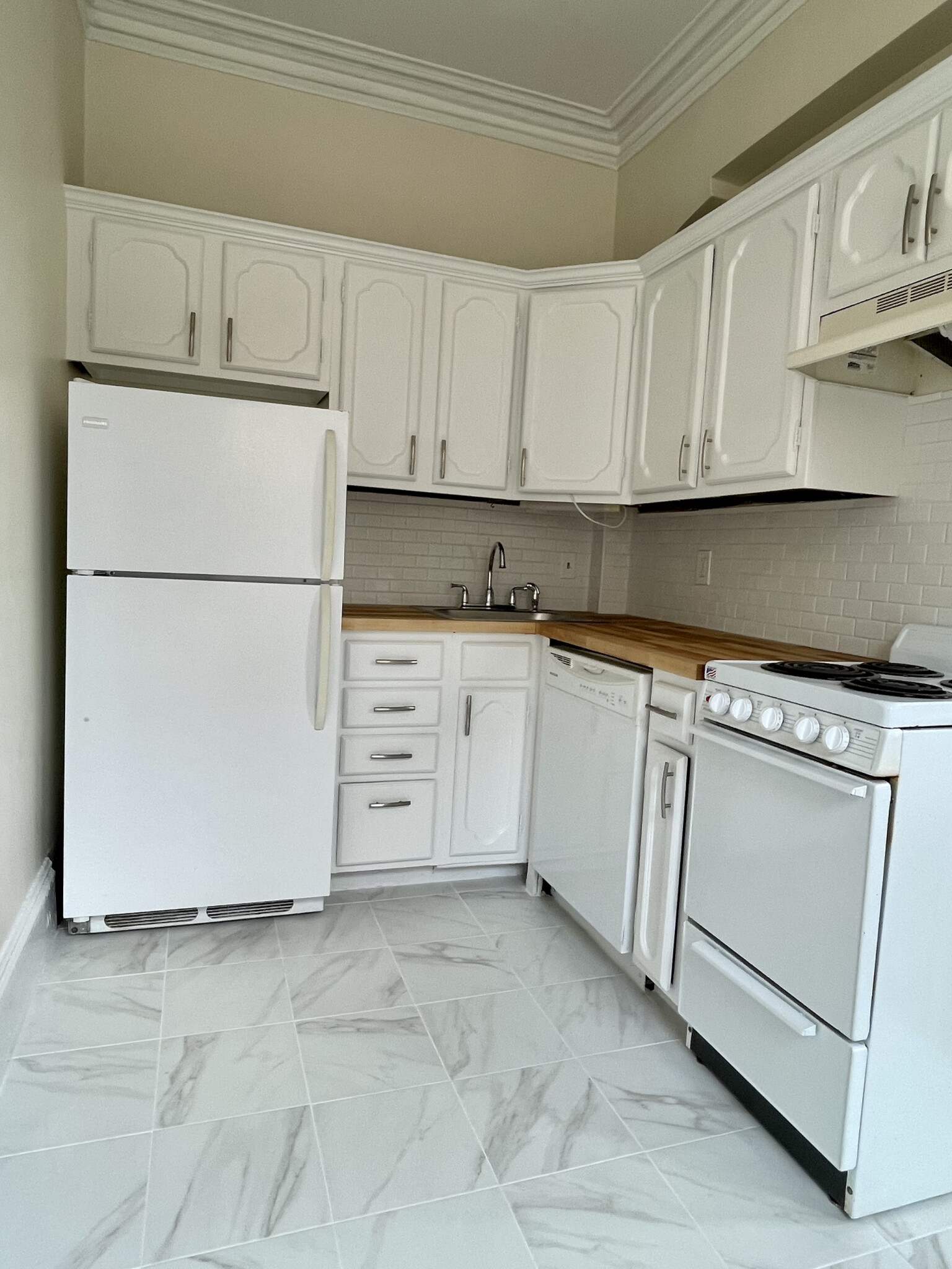 145 Arlington St, Back Bay