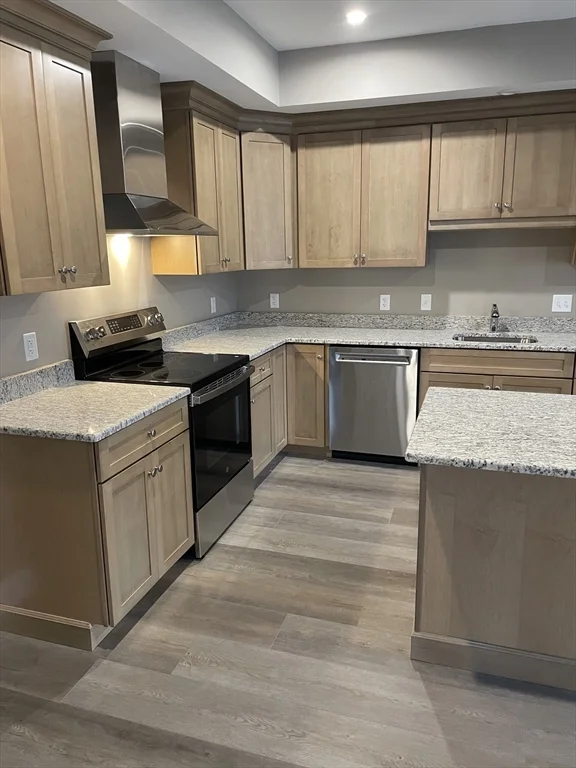 1 Brattle St, North Worcester