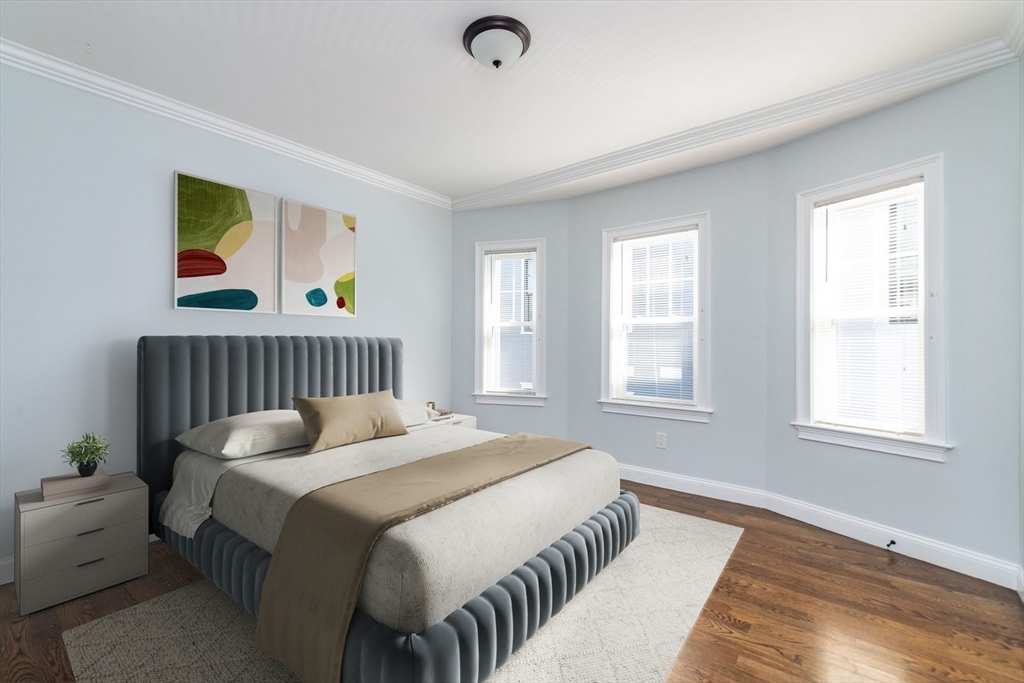 9 Cornwall St, Jamaica Plain