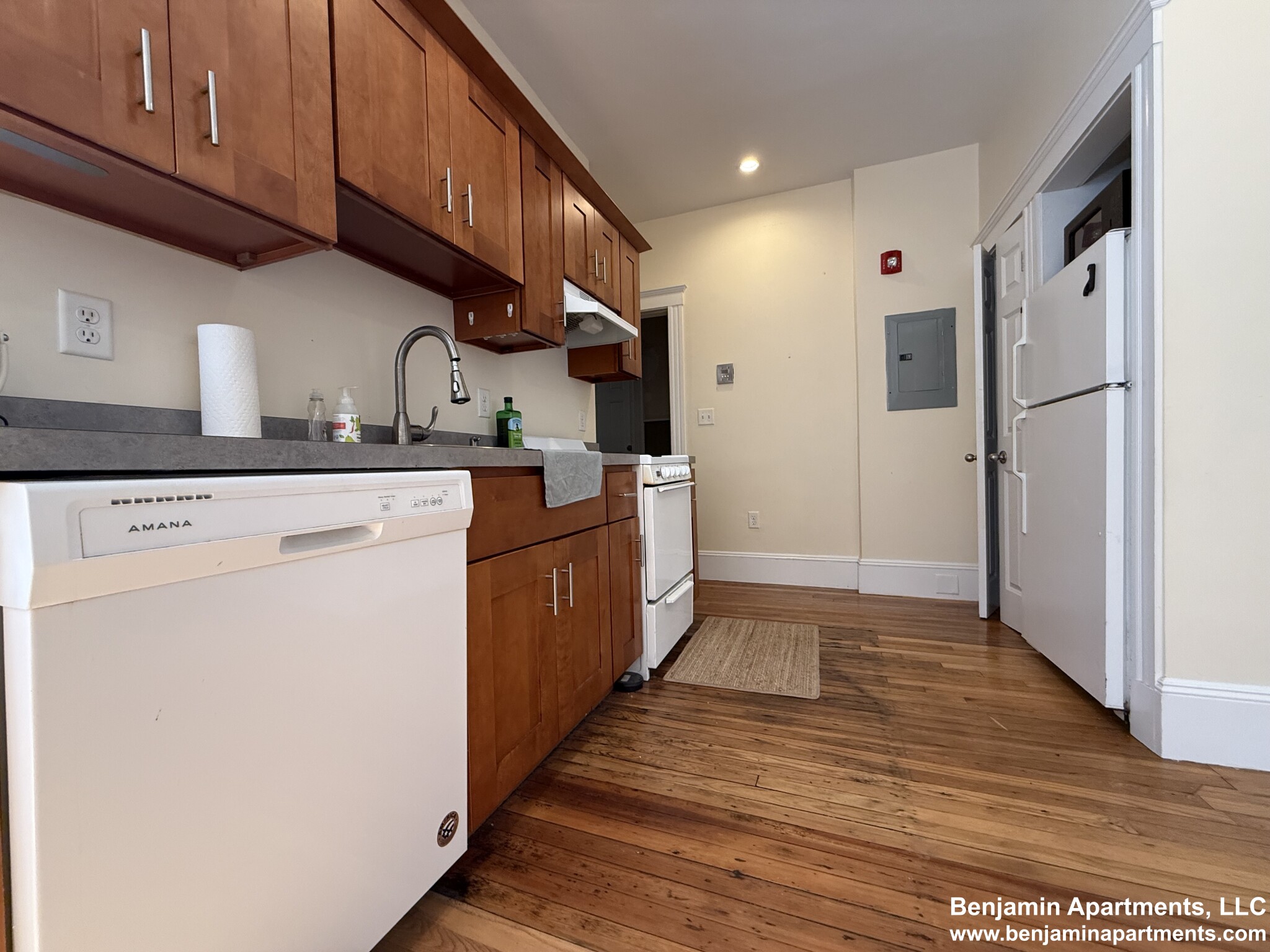 883 Huntington Ave, Mission Hill