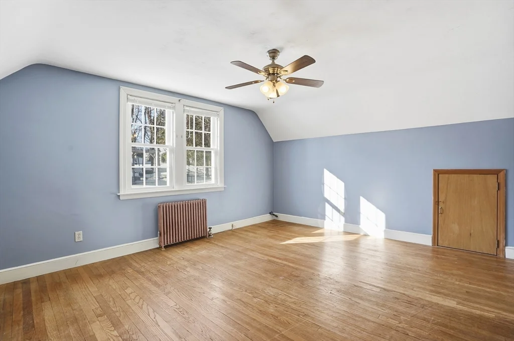 12 Cardinal Rd, Tatnuck