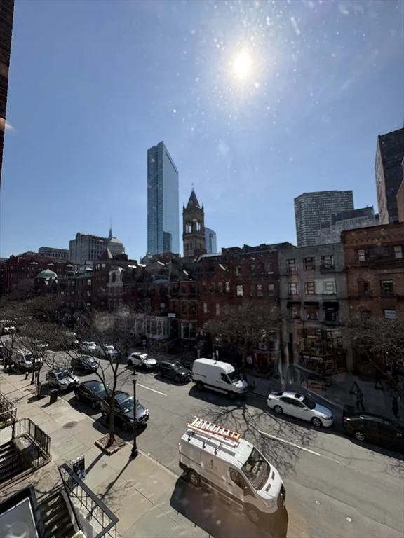 175 Newbury St, Back Bay