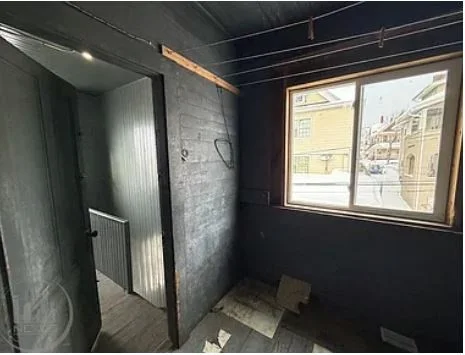 21 Hitchcock Rd, Webster Square