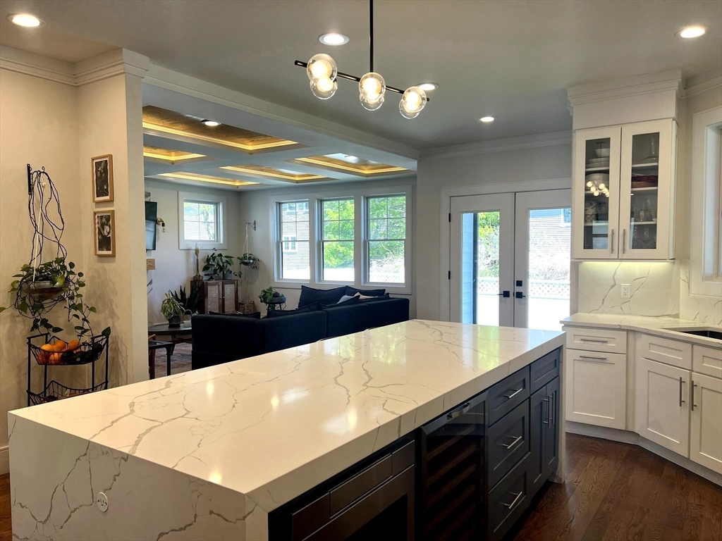 19 Shute Path, Newton Center