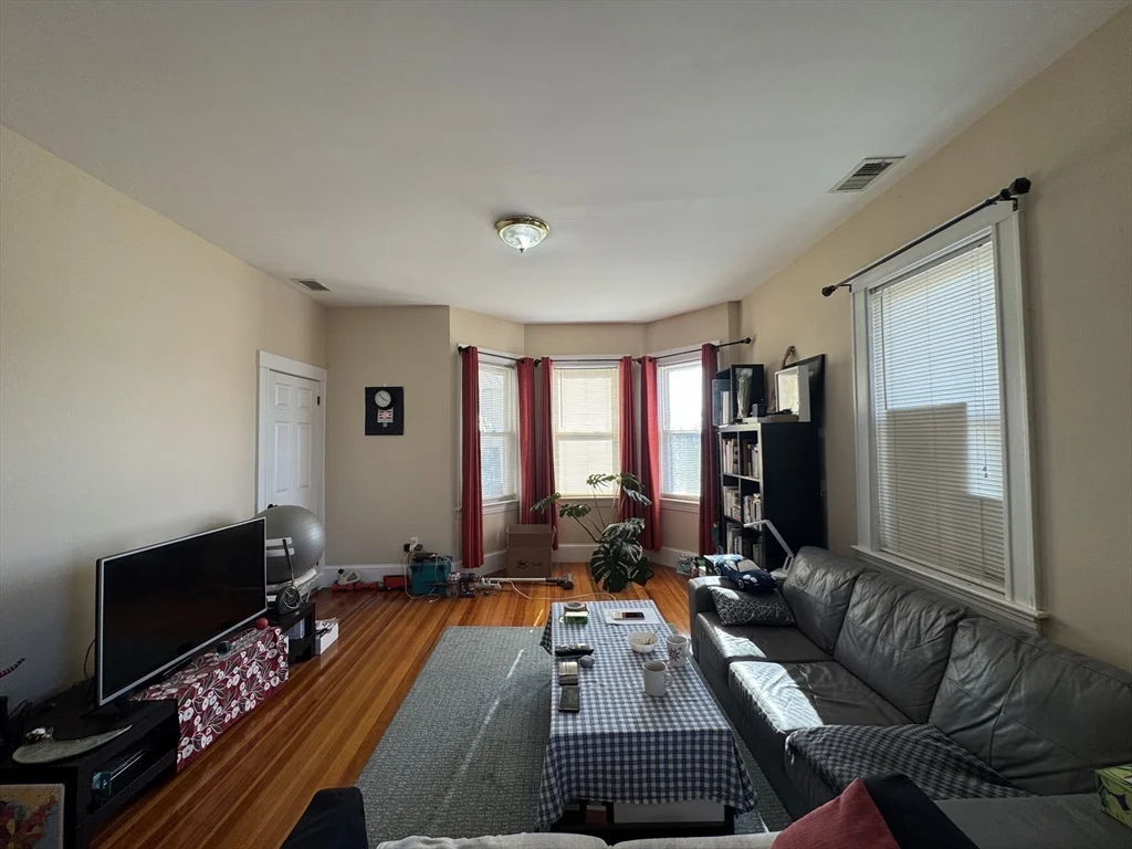 28 Quirk St, East Watertown